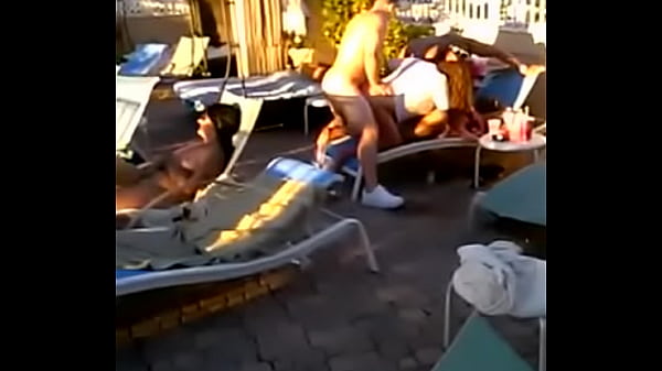 Nonton I Love To Watch And Join thumbnail