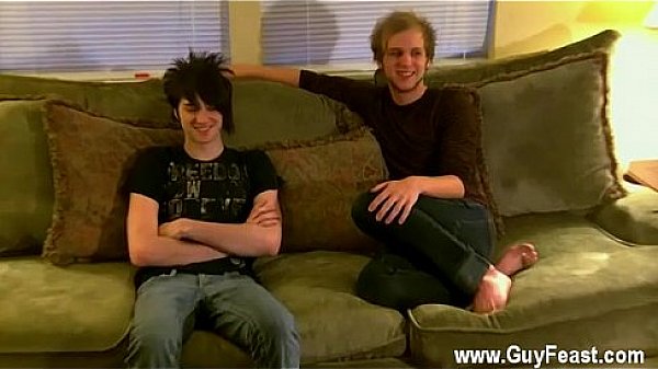 Gay Xxx Aron's Normally A Bottom, But After He And Erik Gargle And thumbnail