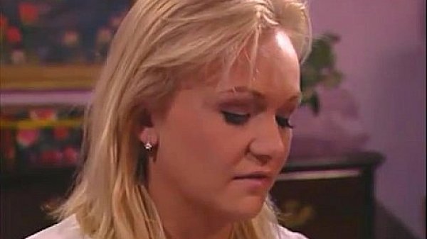 Nonton Katie Got With Lilly thumbnail