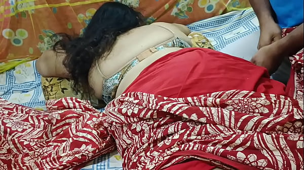 Sexy Bangladesi Wife Showing Her Sexy Ass And Pussy thumbnail