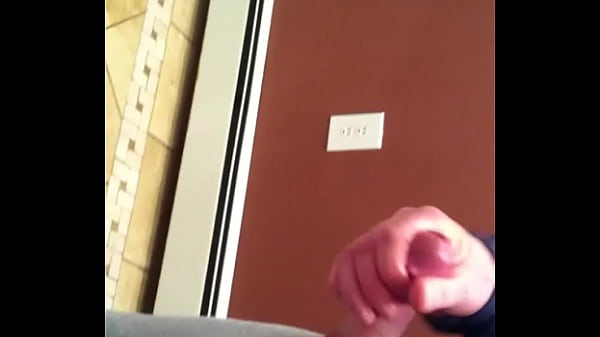 Nonton Big Cumshot.mov thumbnail