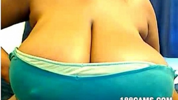 Nonton Mamadee 2 Huge Big Black Boobs Webcam Shows 1 thumbnail
