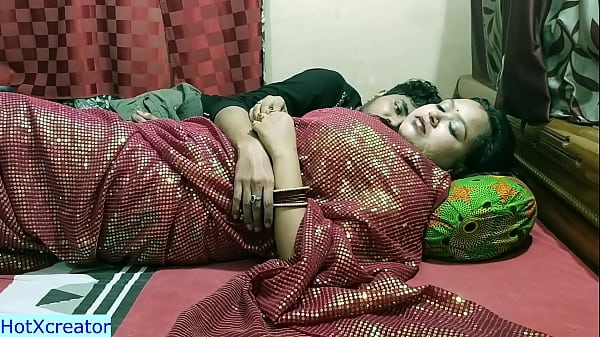 Nonton Desi Bhabhi Amateur Hot Sex At Hotel! Hardcore Sex thumbnail