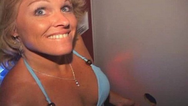 Nonton Three Hole Slut Jackie Gloryhole Double Creampie Pussy And Ass thumbnail