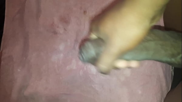 Novinho Pirocudo Gozando thumbnail