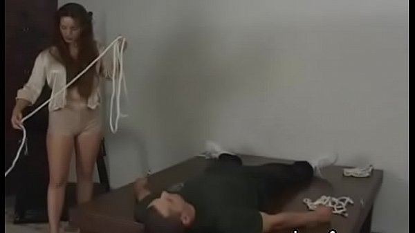 Nonton Salacious Diva Gets Rear Fuck thumbnail