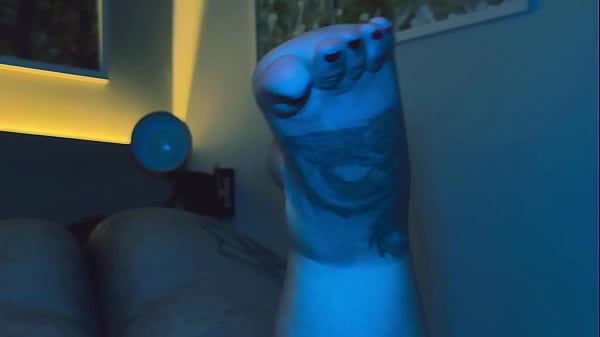 Kiss My BBW Feet