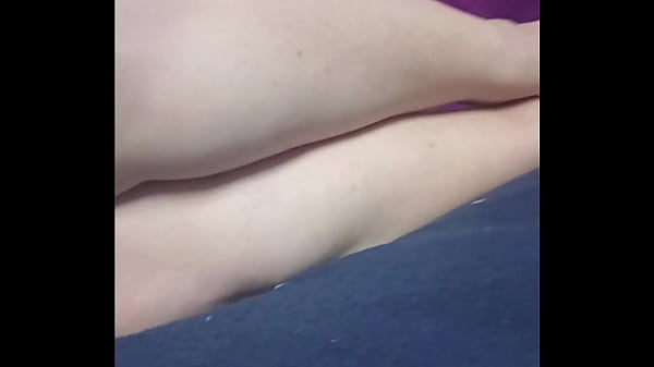 Hot milf teases with her legs & sexy feet very nice