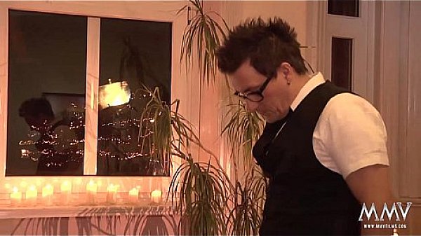 Stunning Busty Thai bomb 