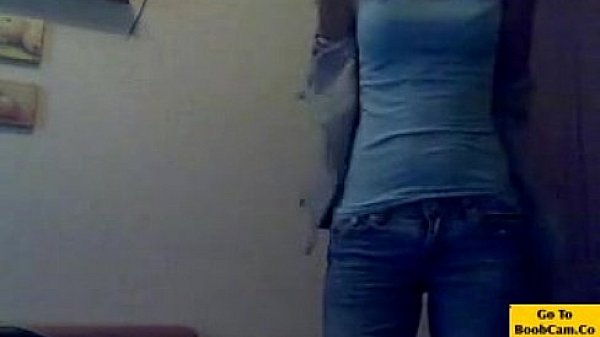 Nonton Girl Takes Her Top Off-1sttime On Webcam thumbnail