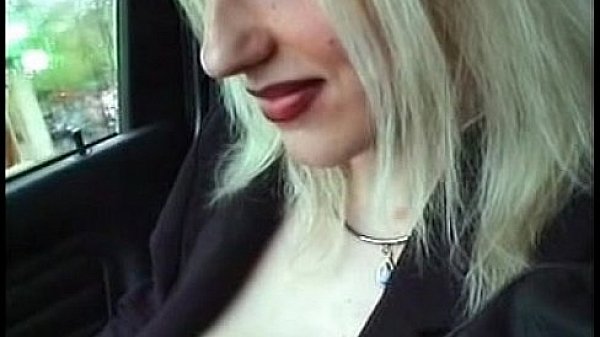 Nonton Chloe Exhib thumbnail