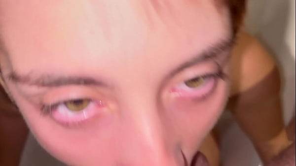 Piss Hore Golden Shower thumbnail