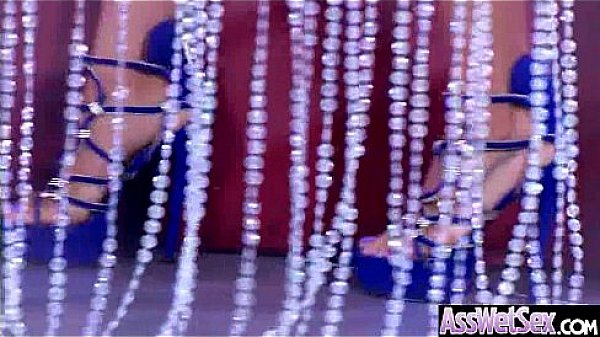 Nonton Hard Anal Sex With Big Butt Naughty Girl (august Taylor) Video-11 thumbnail