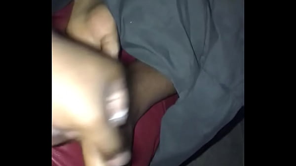 Cum on pretty feet
