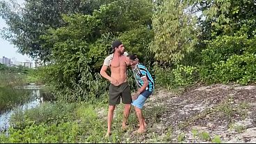MAMEI O GUIA DURANTE A TRILHA