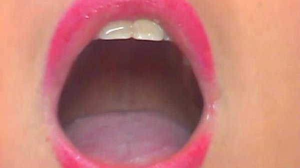 Brunette Cute Teen Fingering Her Two Holes(2).flv thumbnail