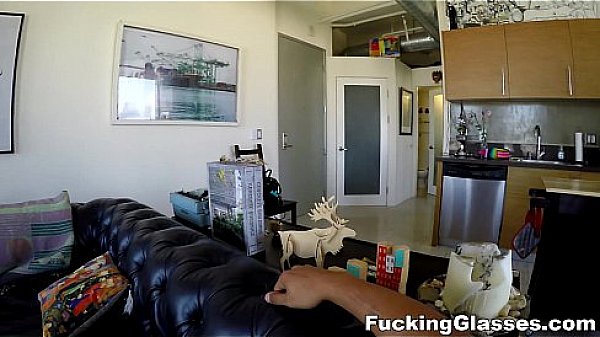 Nonton Fucking Glasses - This Charming Beauty thumbnail