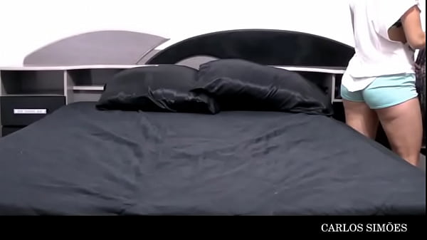 Nonton Cheating Wife Having An Affair With Carl&atilde;o While Her Husband Is At Work. thumbnail