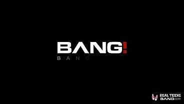 Nonton Exhibitionist Dolly Paige Gets Banged In Public And Indoors thumbnail