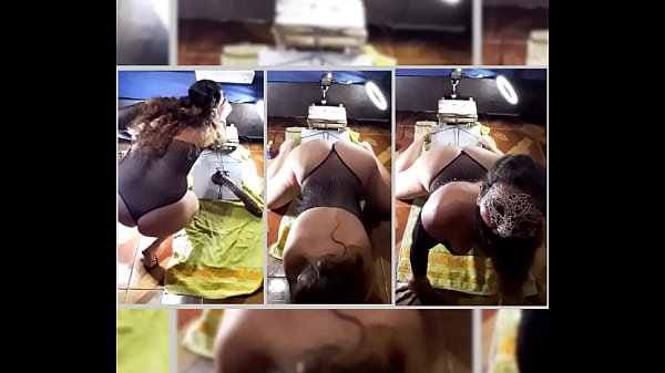 Exhibitionism thumbnail