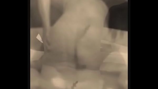 Tous Les Plaisirs Du Bain Pour Dom Rod thumbnail