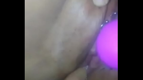 Se me escurre la panocha i me mojo