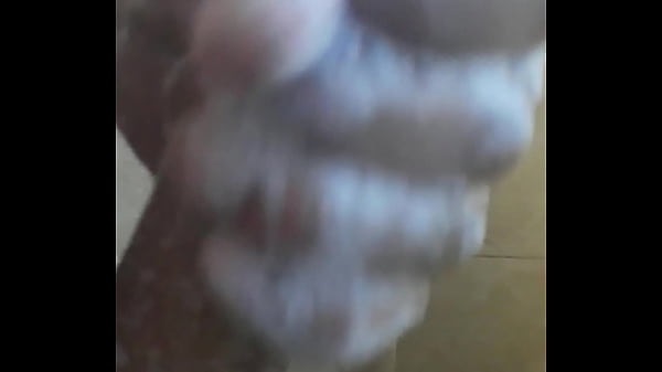 Me Toco En El Ba&ntilde;o Mie.tras,me Ba&ntilde;o thumbnail