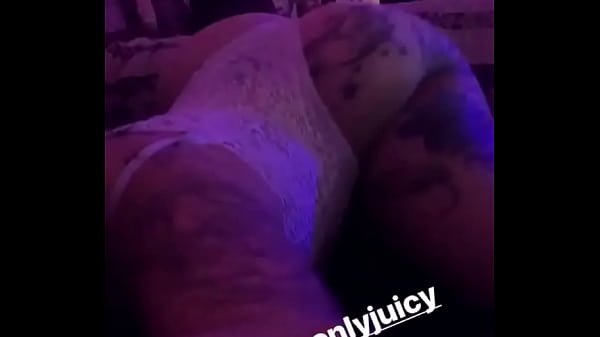 Nonton Dat Bish 4 thumbnail