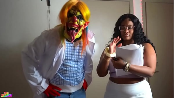 Nonton Gibby The Clown Fucks Siren Nudist And Baebrattty In Atlanta thumbnail