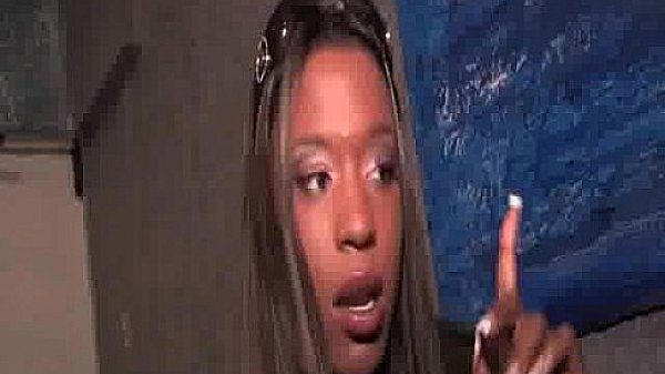 Nonton R. For Pissed Ebony Girl thumbnail