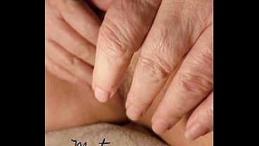 Horny Mature Masturbates Her Meaty Mons thumbnail