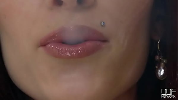 Dangling Beauties! thumbnail