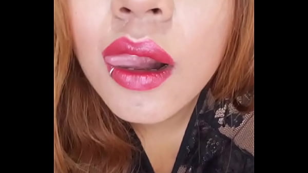 Nonton Me Fascina Vestirme Sexy Y Puta Para Ti thumbnail