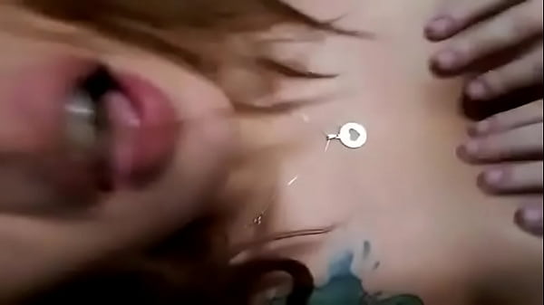 Anny Lee Dando a Bucetinha Gr&aacute_vida e Gemendo Gostoso
