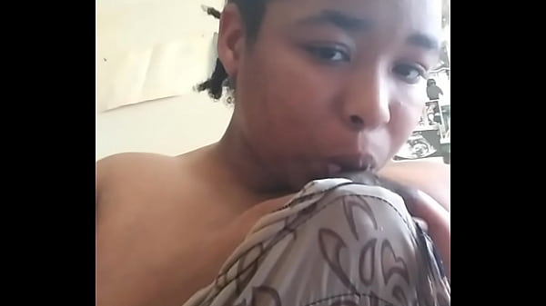 Nonton Self Nipple thumbnail