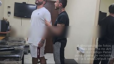 Homem grande e charmoso deitou na maca s&oacute_ pra relaxar o corpo mas n&atilde_o parou por a&iacute_ video thumbnail
