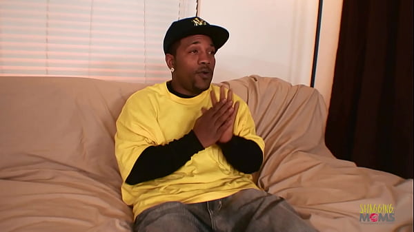 Flirty Milf Gets To Have A Taste Of A Bbc And Her Pussy Stretched Out thumbnail