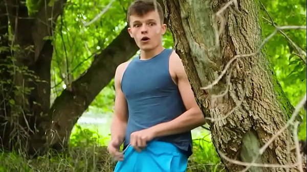 Horny Guy Jakob De Lung Gets Drilled In The Woods By Tom Bacan'_s Big Cock - TWINKPOP