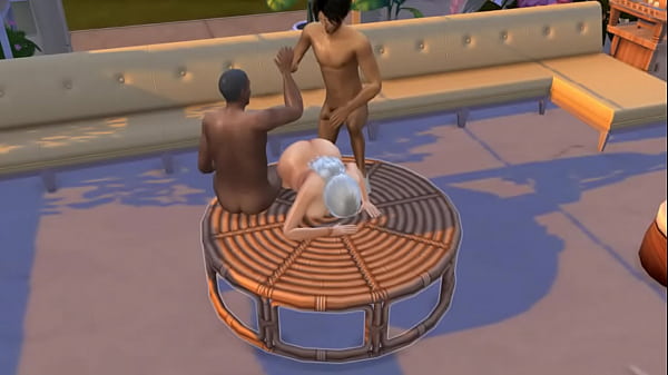 Два черных брата поимели возрастную туристку, скучавшую по большому члену thumbnail