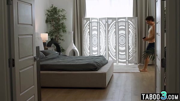 Nonton Petite Asian Babe Satisfying A Sick Dudes Perv Wishes thumbnail