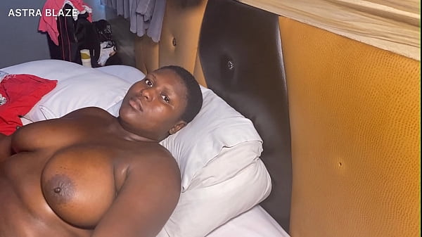 Nonton She Enjoys Really Fat Dick And Cums To It thumbnail