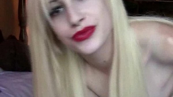 Nonton Barely Legal Emo Sweetheart's Solo Show thumbnail