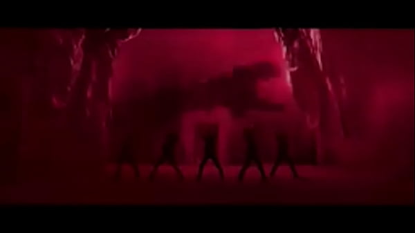 5 gays cantando 