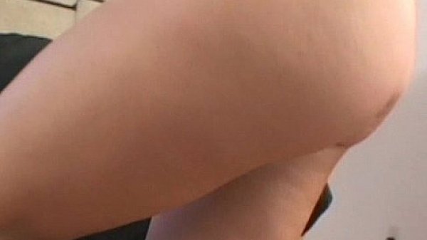 Nonton Mature Blonde Enjoy Oral Sex thumbnail