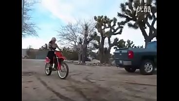 A Girl Named Minxie Get A Ktm Motorbikes And Revv It A Lot thumbnail