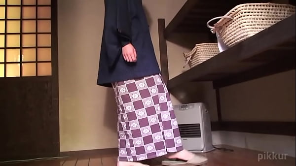 Nonton Blowjob Under The Blue Sky thumbnail