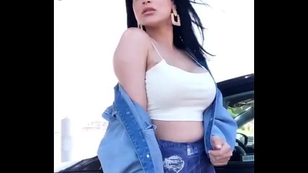 UNE VRAIE BEAUTE 