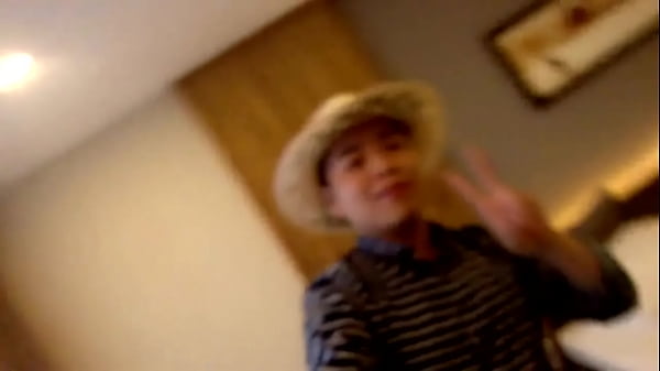 Gay Sex On A Bed thumbnail