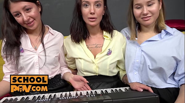 Itspov - Enjoy The Three Wet Pussies Of Julia Moon, Amalia Davis And Mary Frost thumbnail