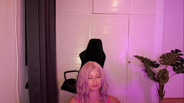 Nonton Incendiary Dance For A Good Mood thumbnail